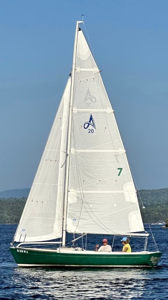 1997 Alerion Express 20