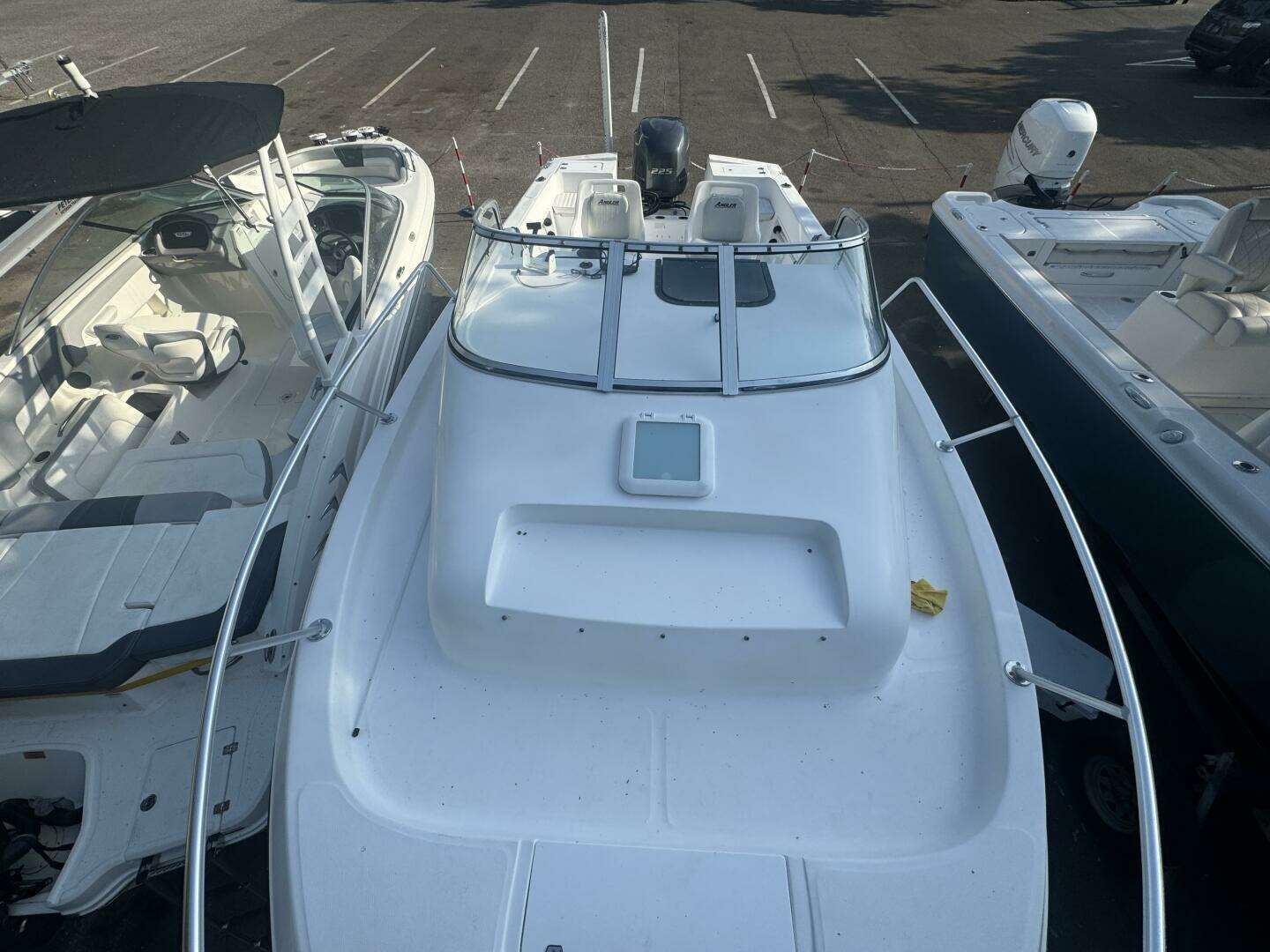 2004 Angler 220 Walkaround - Image 17