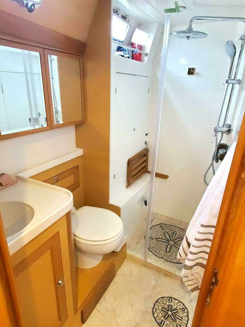 2023 Bluewater 56 - Image 32