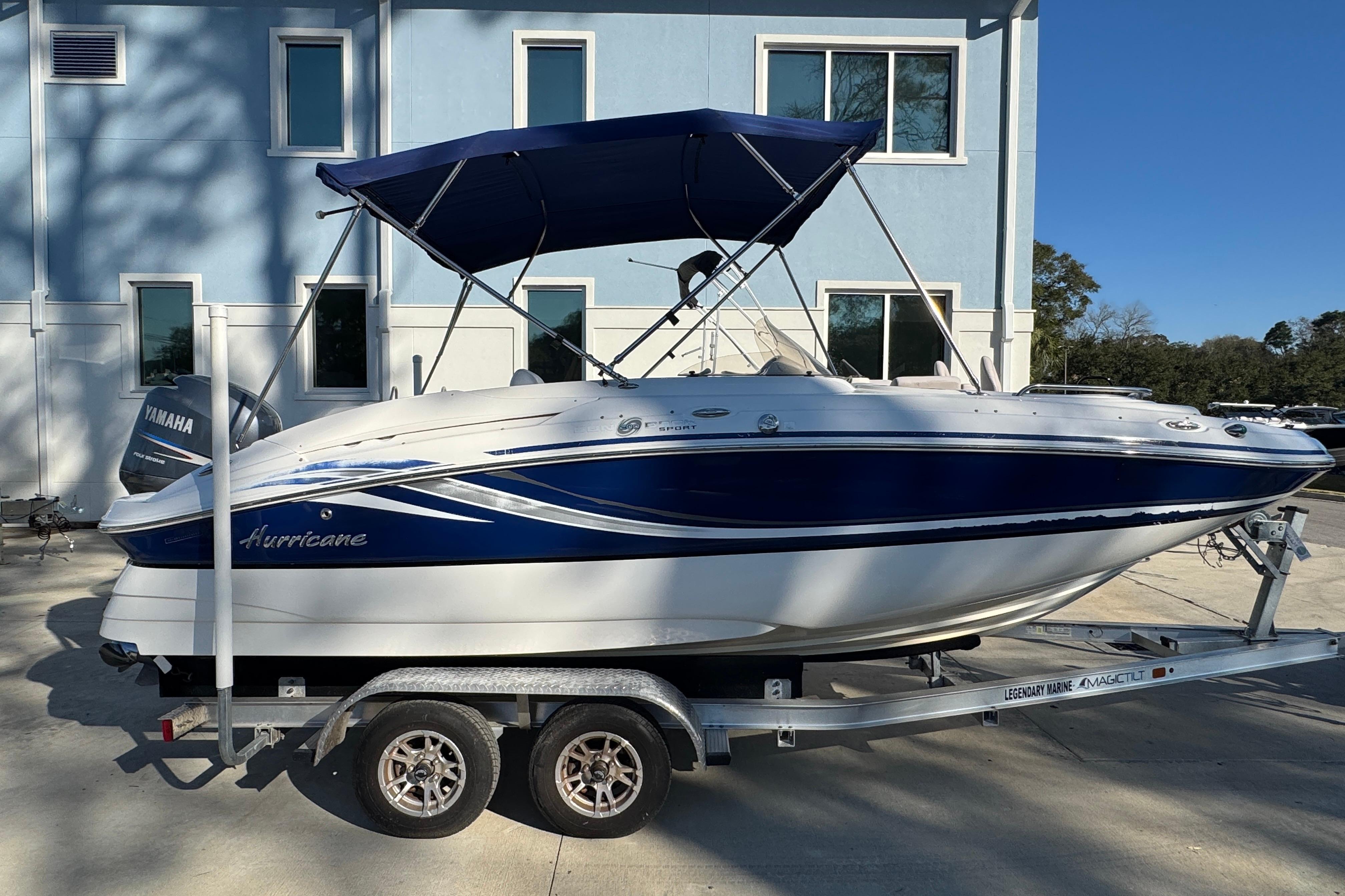 2012 Hurricane SunDeck Sport 200 OB