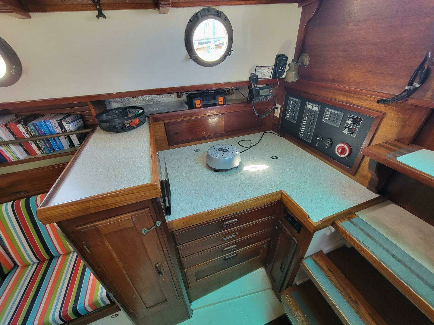 1975 Westsail 32 - Image 4