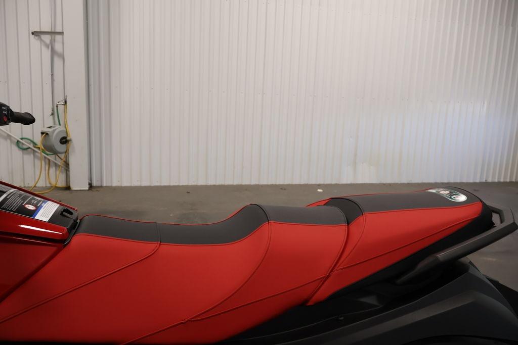 2026 Yamaha WaveRunner VX Deluxe with sleek red and black seat design.