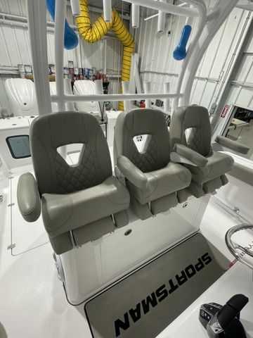 2024 Sportsman Open 352 Center Console - 48