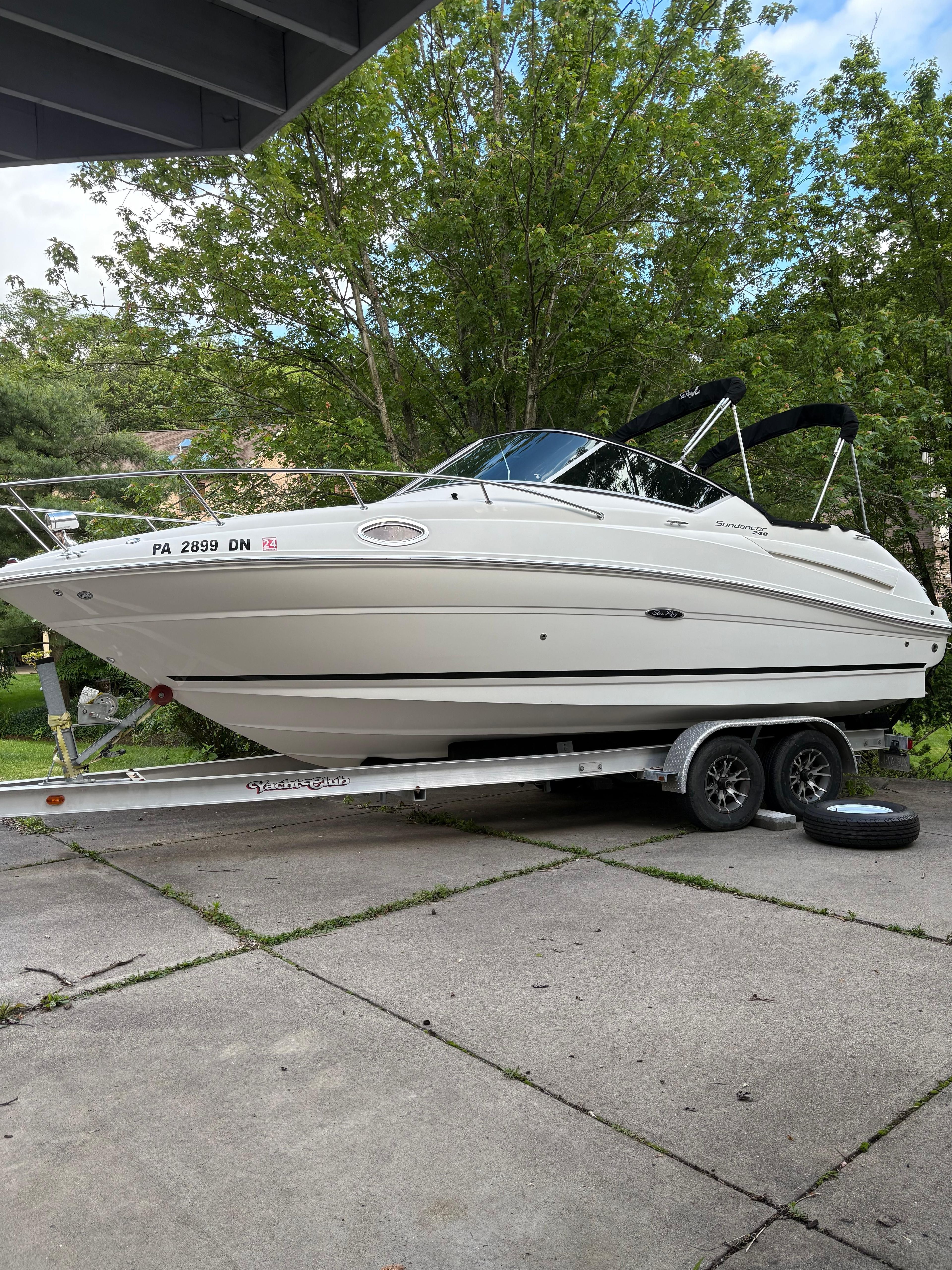2013 Sea Ray 240 Sundancer