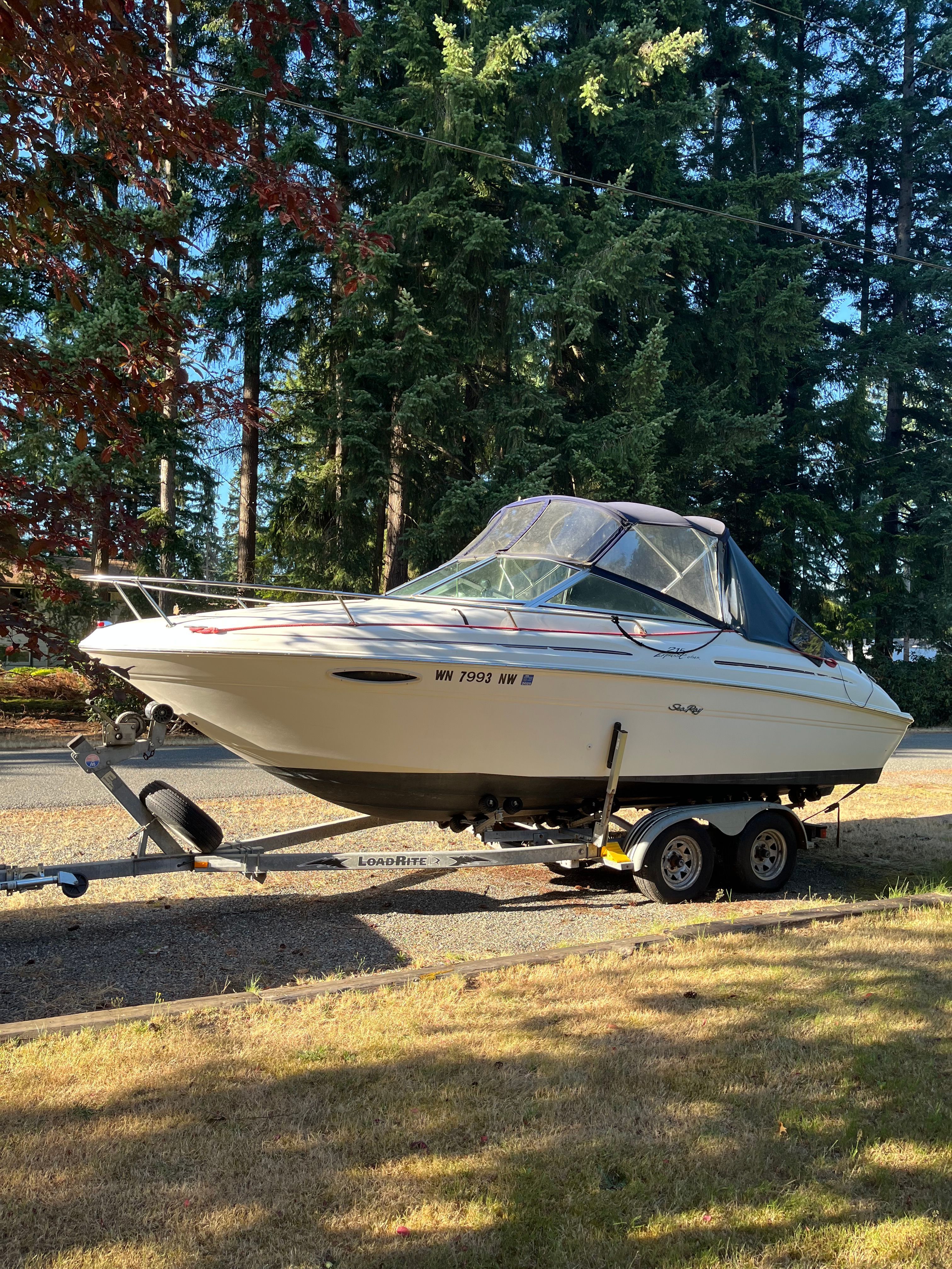 1998 Sea Ray 215 Express Cruiser
