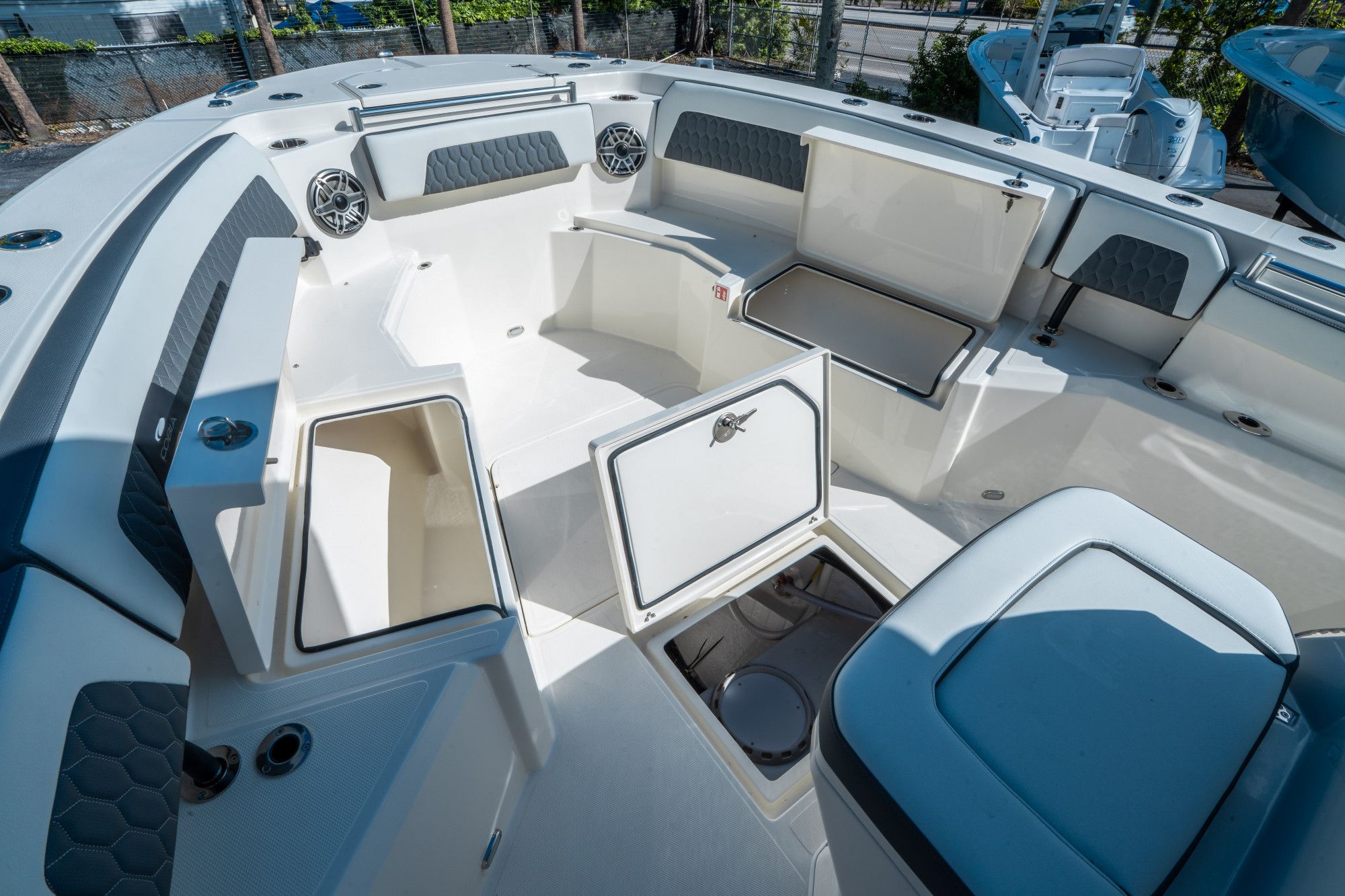 2026 Cobia 305 Center Console - 28