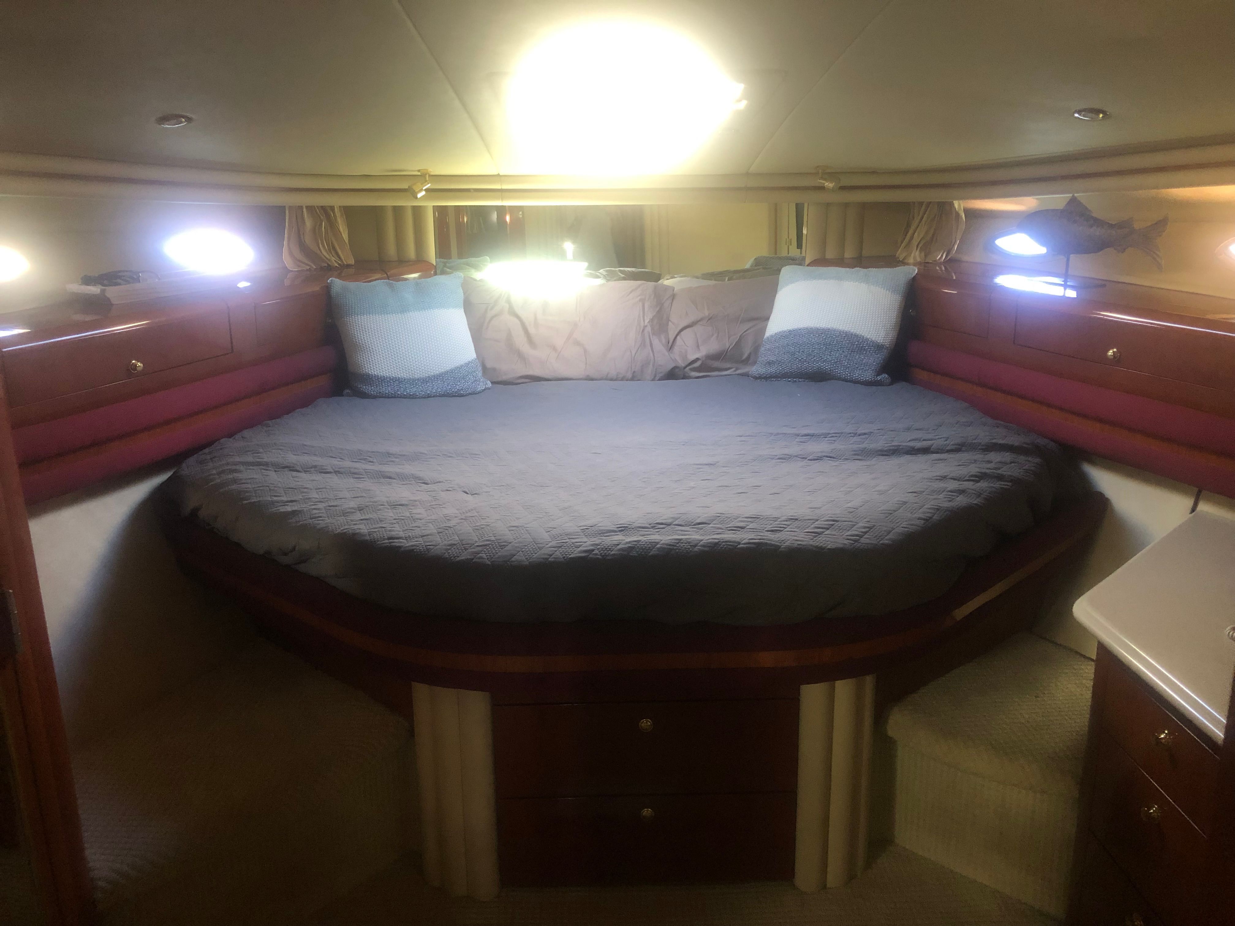 2000 Sea Ray 560 Sedan Bridge - 22