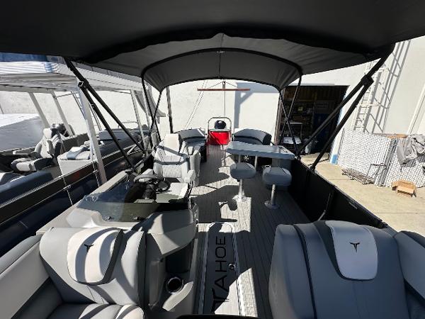 2025 Tahoe Pontoon 2585 LTZ Entertainer with spacious seating and modern design.
