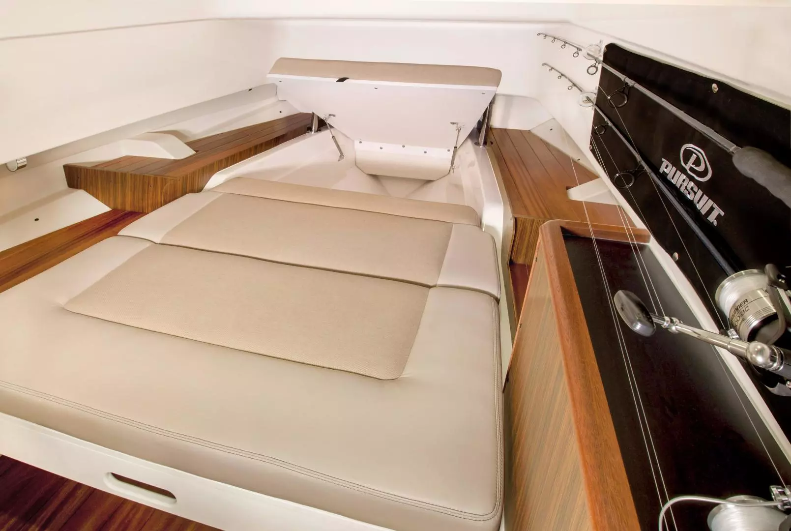 2021 Pursuit S328 - Image 25