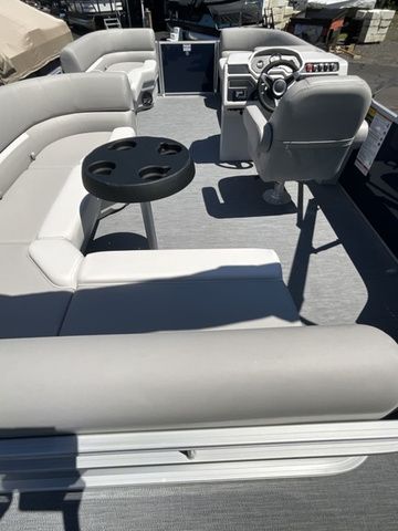 2027 Godfrey Xperience 2086SBX - 12