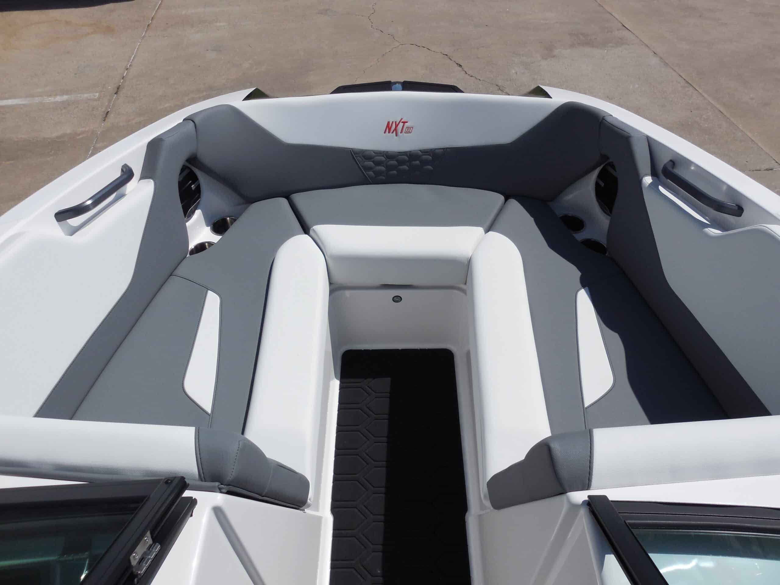 2026 MasterCraft NXT22 - 16