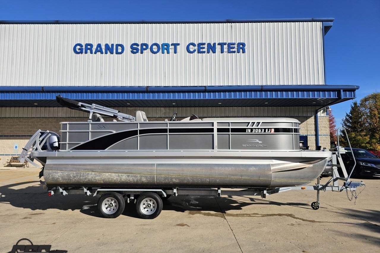 2022 Bennington SX 21 Fishing