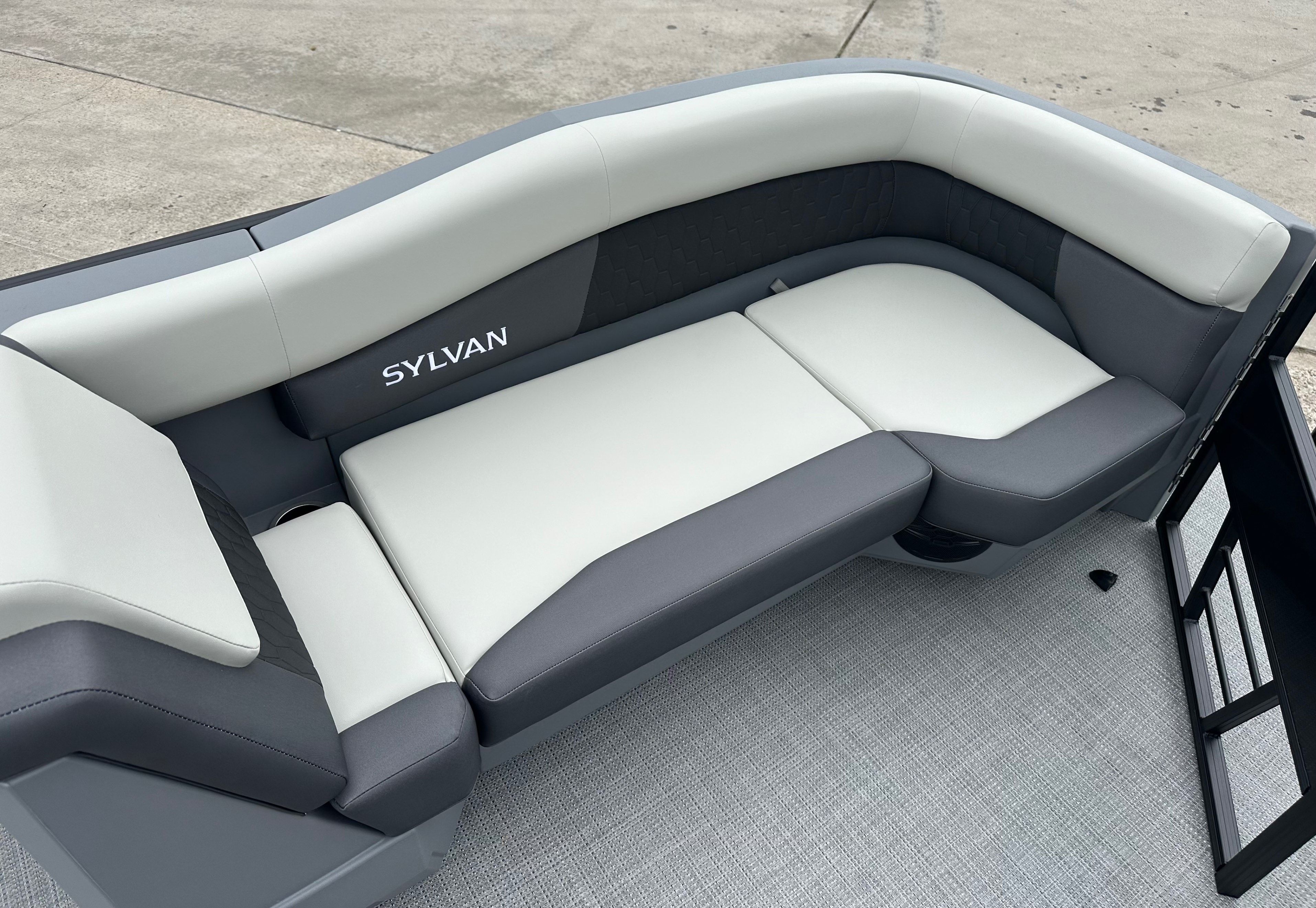 2026 Sylvan R22 LZ DH - 9