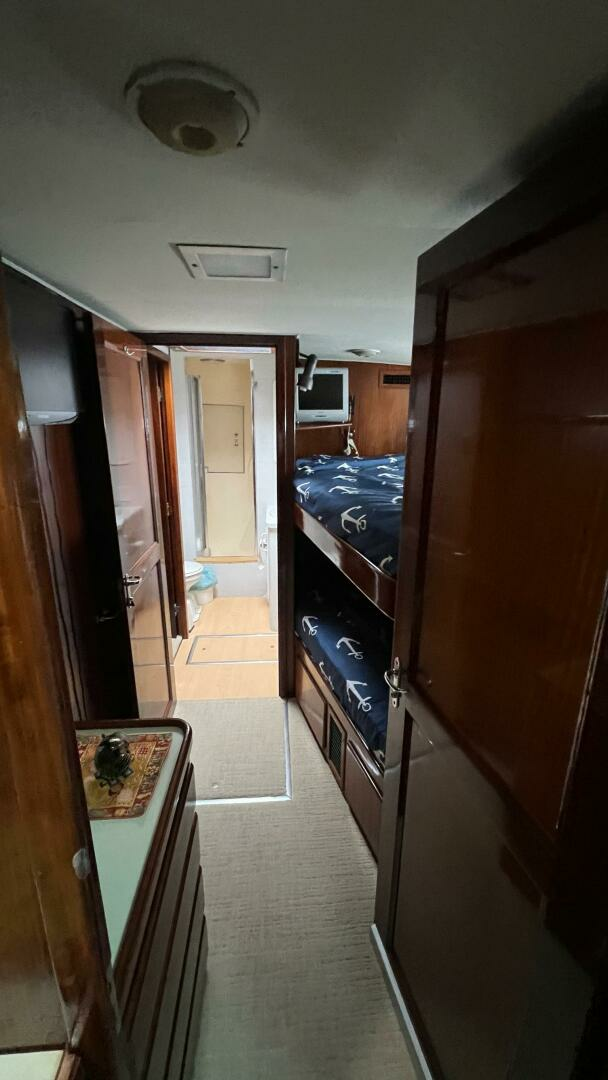 1987 Hatteras Motoryacht - Image 38