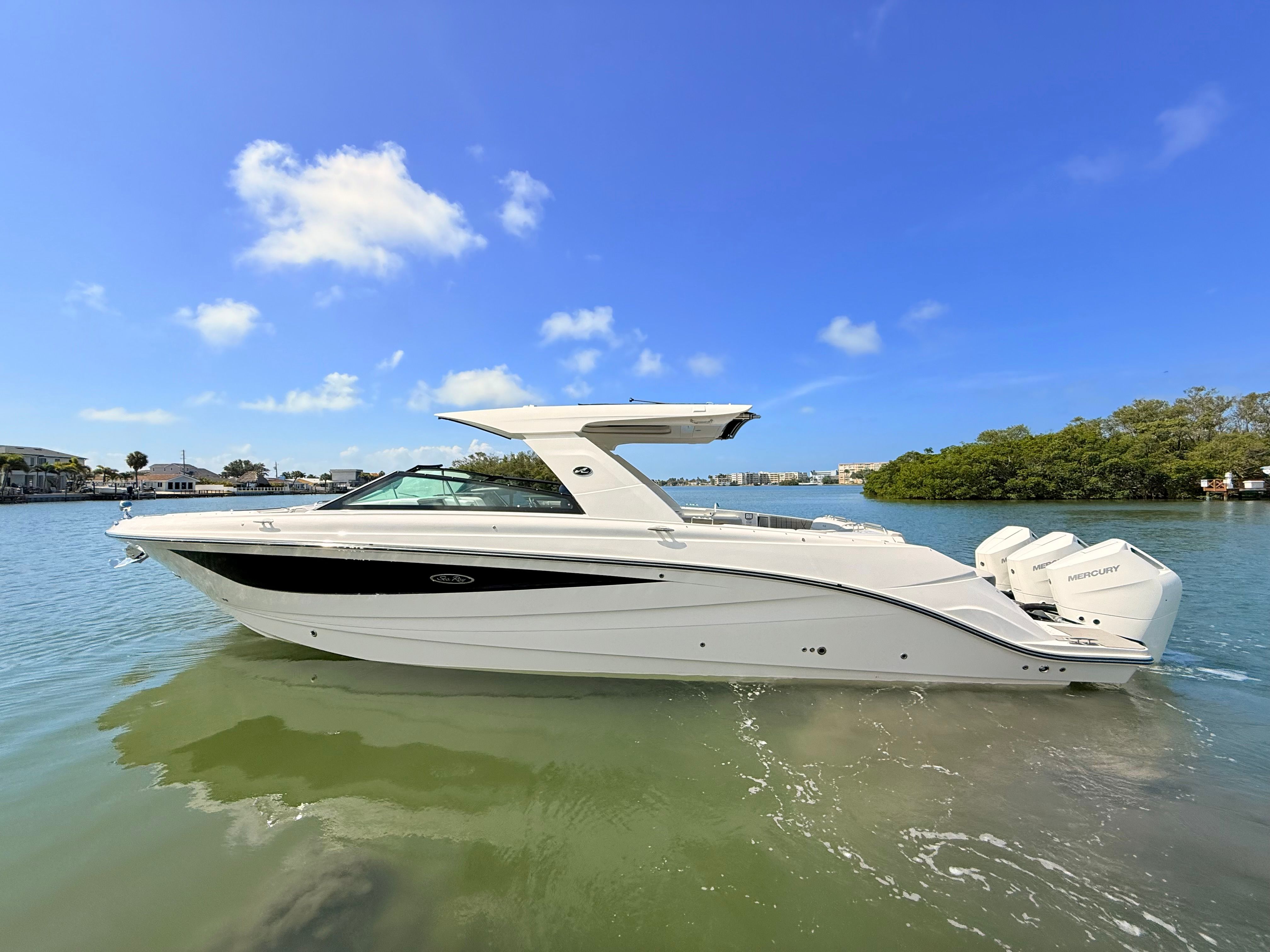 2026 Sea Ray SLX 400 Outboard