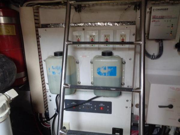 2004 Tiara Yachts 4400 Sovran - 8