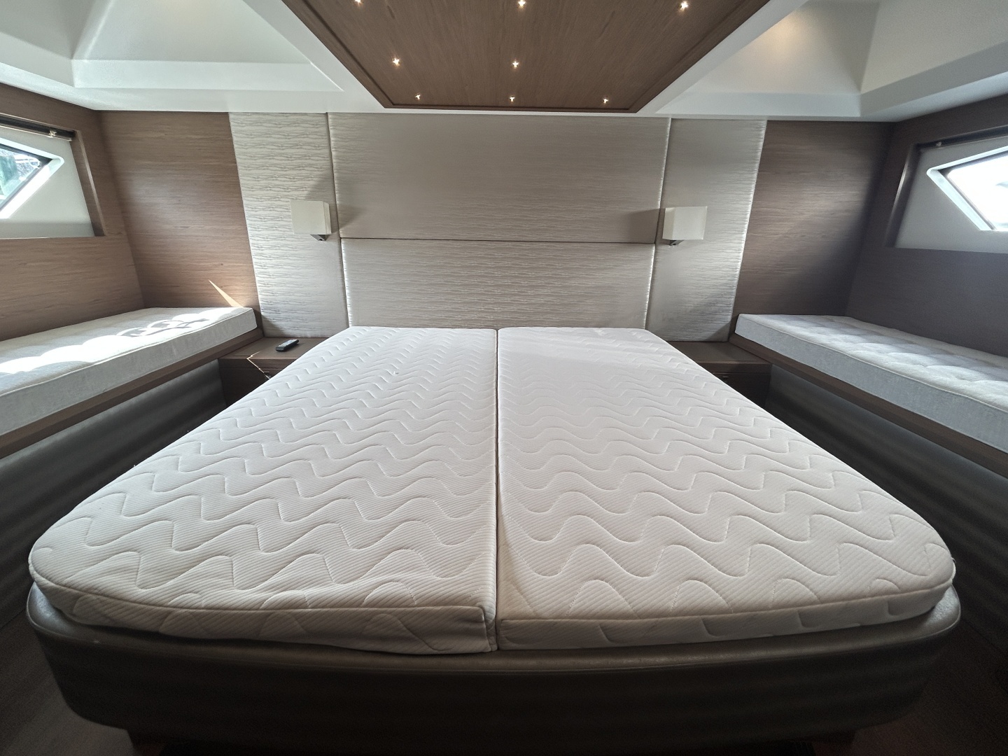 2018 Beneteau 50 GRAN TURISMO - Image 33