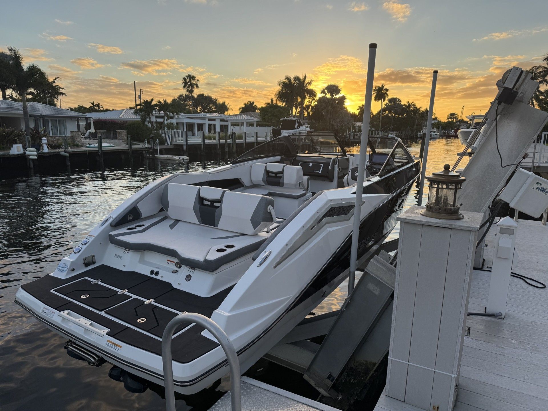 2021 Scarab 285ID - 4