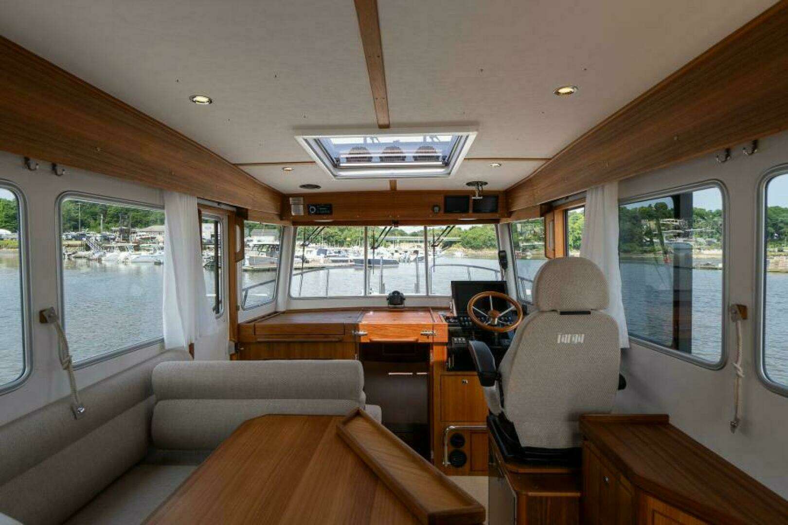 2027 Targa 32 - Image 23