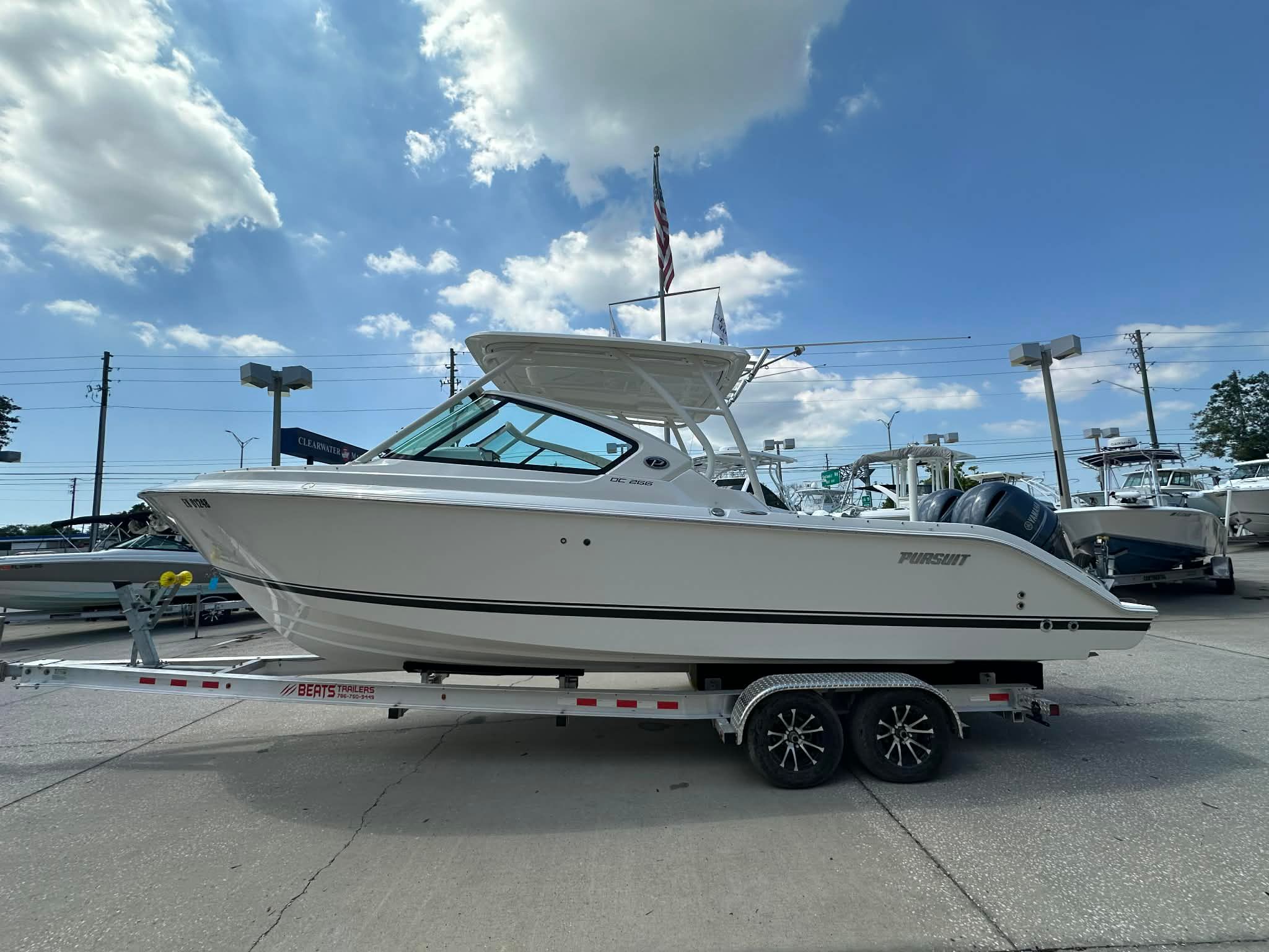 2022 Pursuit DC 266 Dual Console