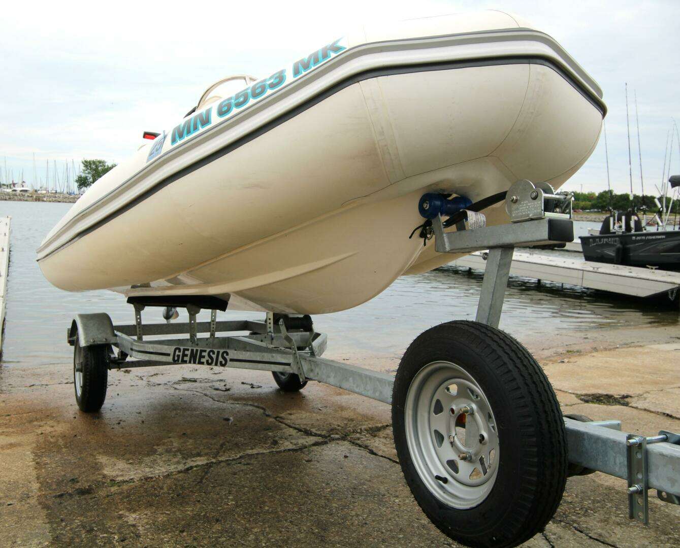 2022 Zodiac Yachtline 360 DL NEO - Image 6