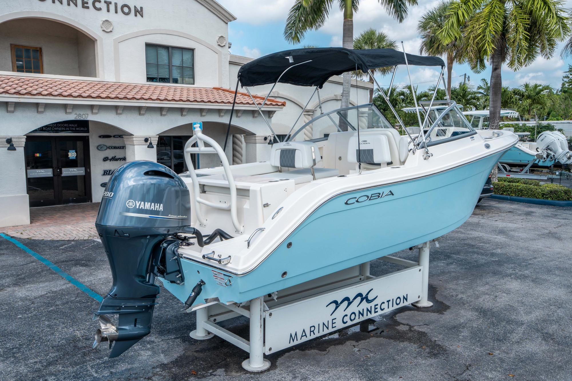 2024 Cobia 220 Dual Console - 2