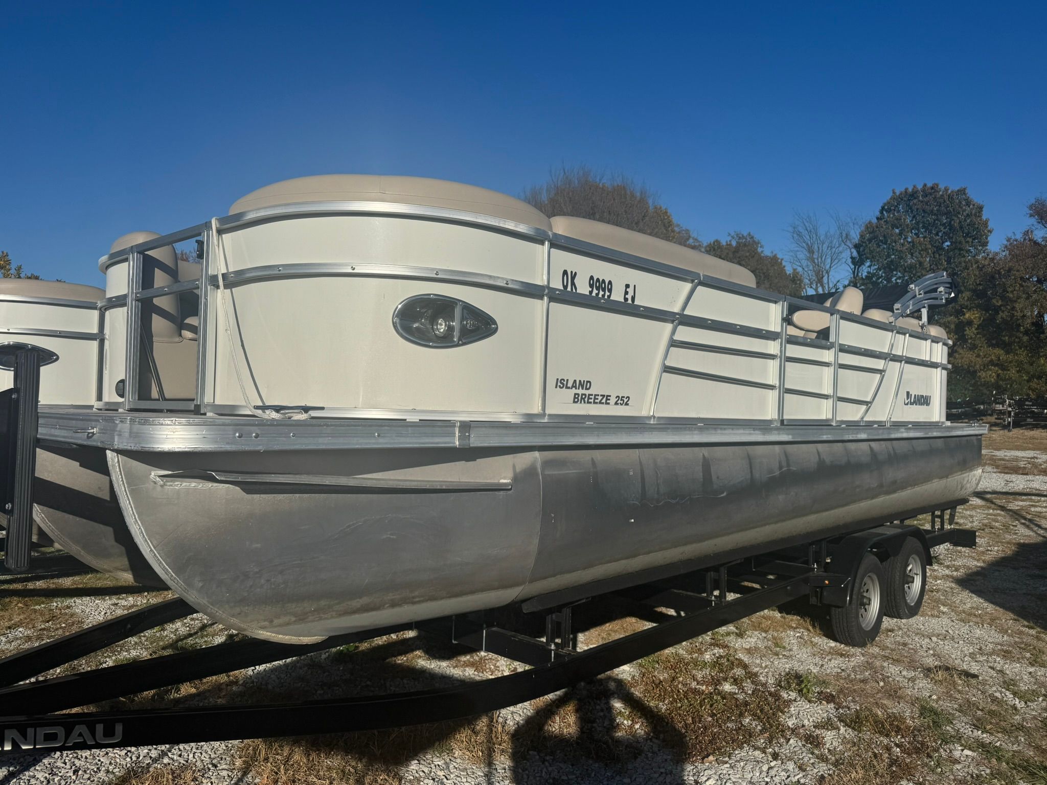 2024 Landau 252 Island Breeze