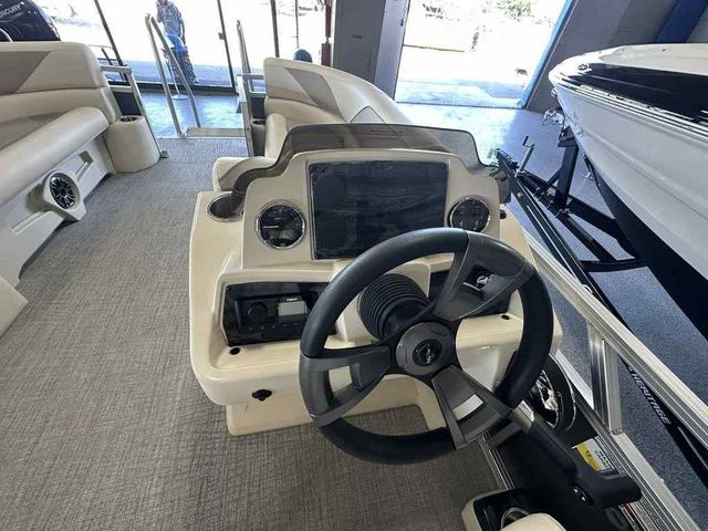 2026 Avalon Venture 2385 QL - 8