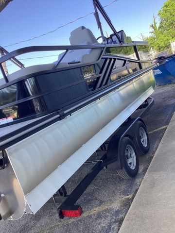 2026 SunCatcher Fusion 324SS - 70