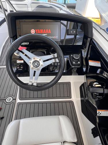 2019 Yamaha Boats 242 Limited S E-Series - 5