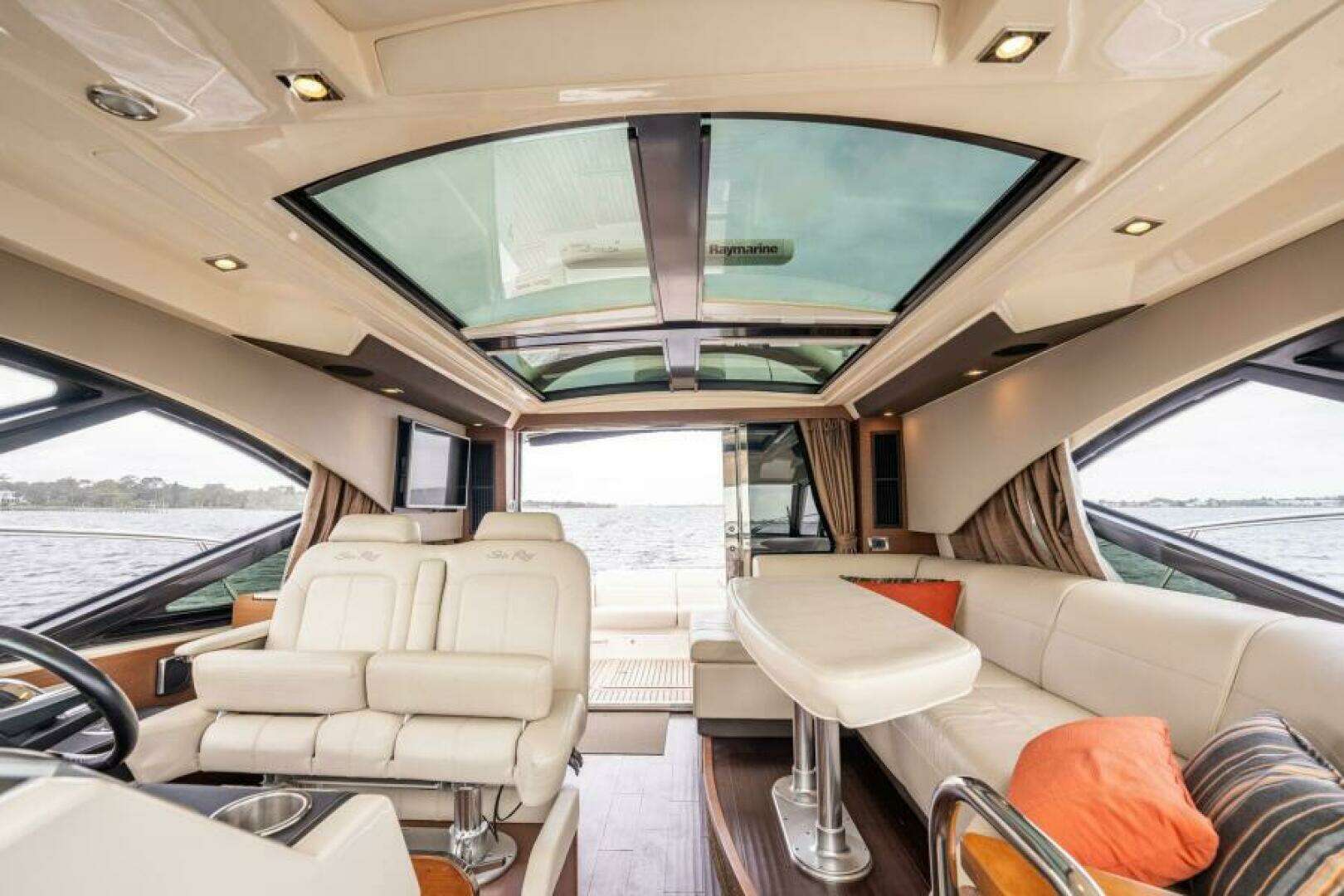 2015 Sea Ray 510 Sundancer - Image 15