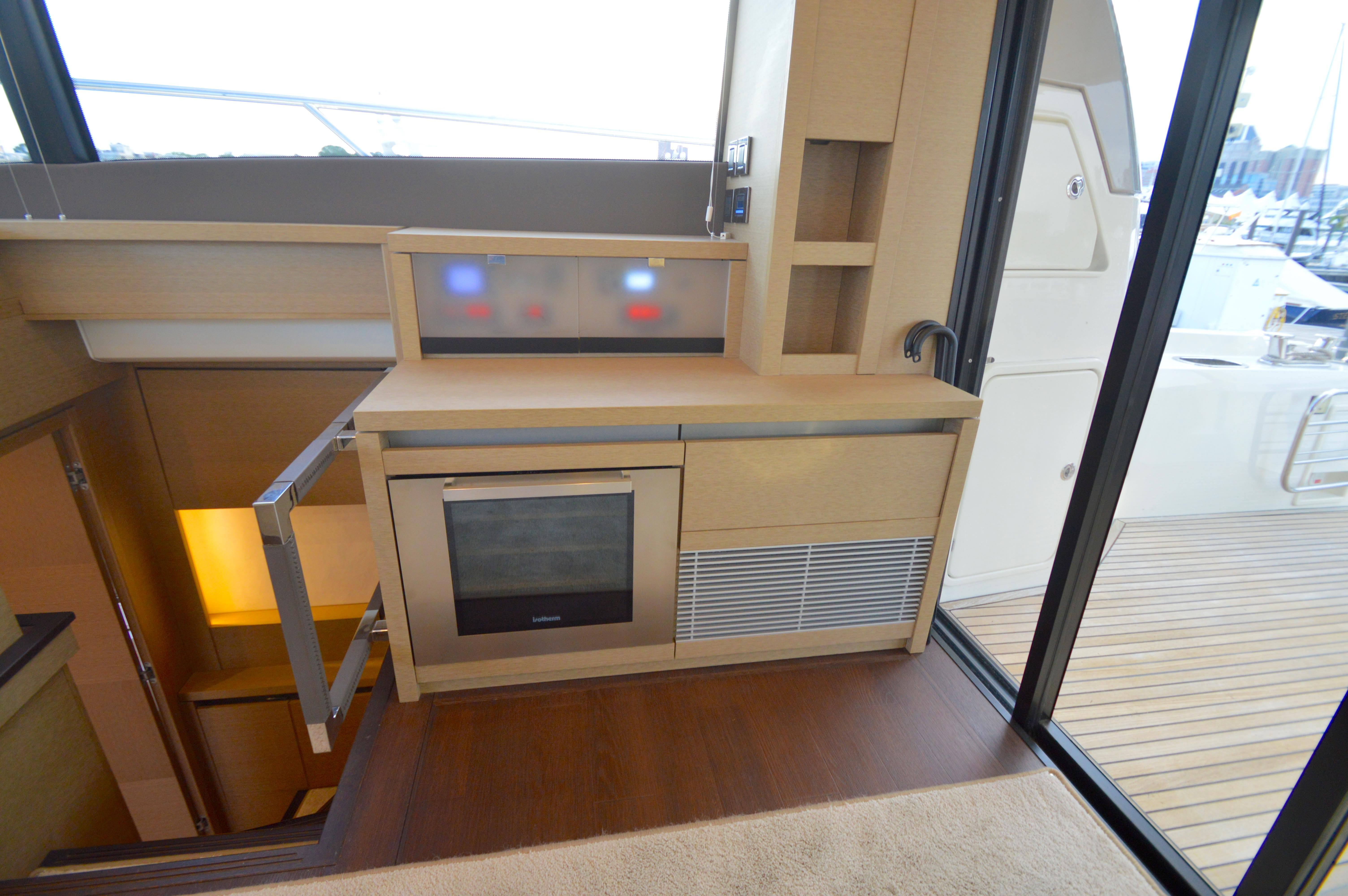 2017 Prestige 630 - 52