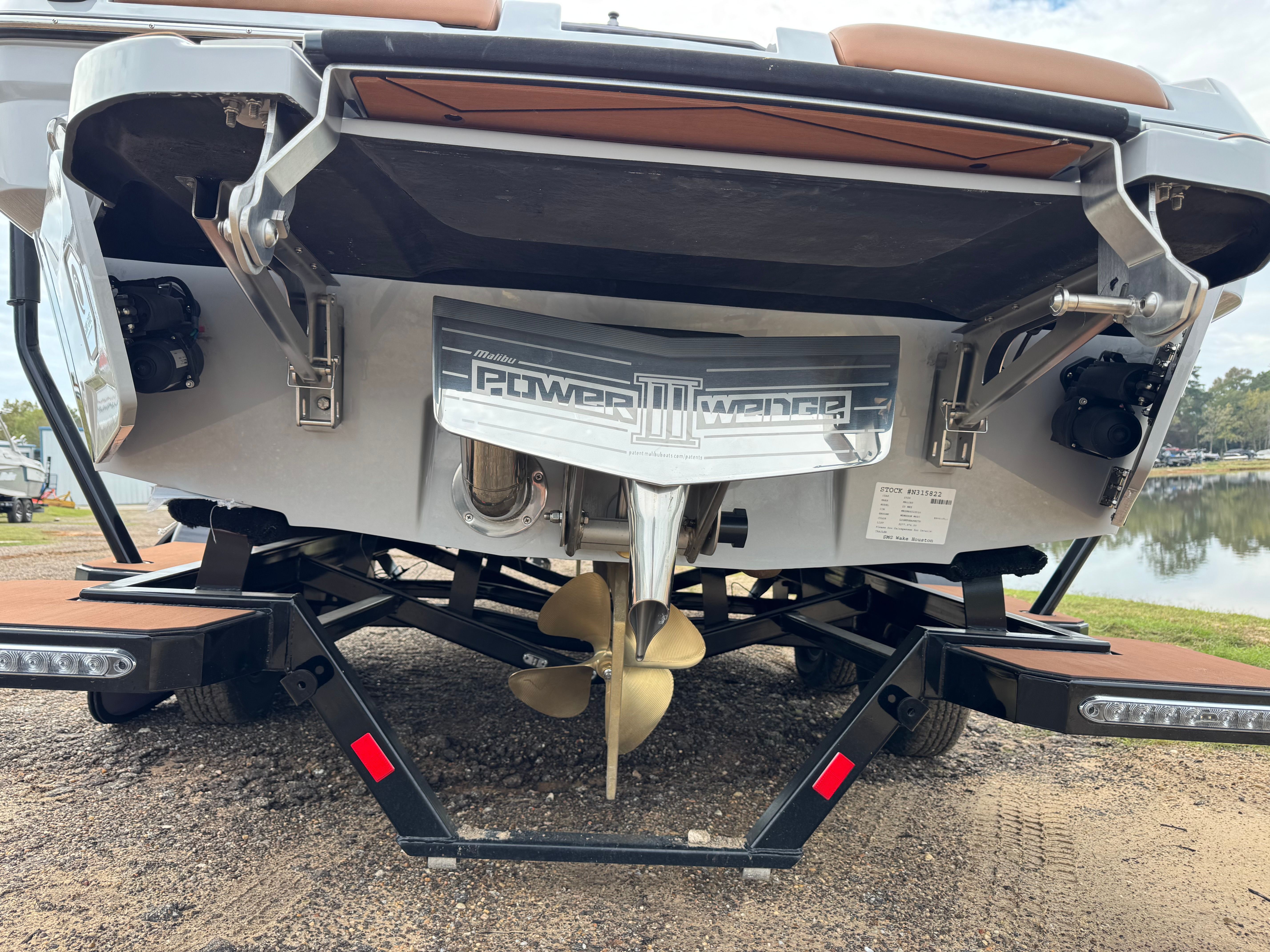 2026 MALIBU 23 MXZ - Image 4