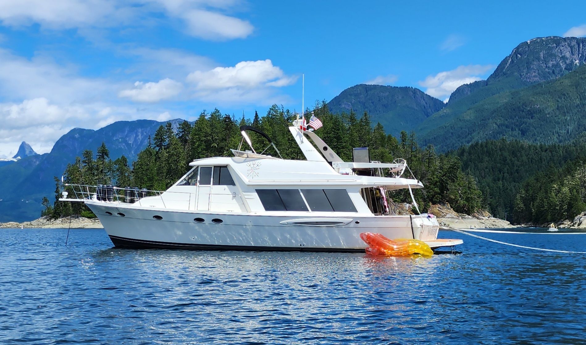 2005 Meridian 490 Pilothouse