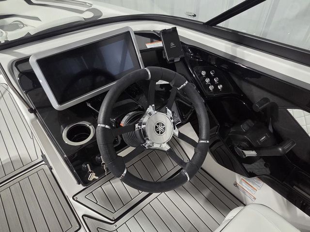 2026 Yamaha Boats 252S - 20