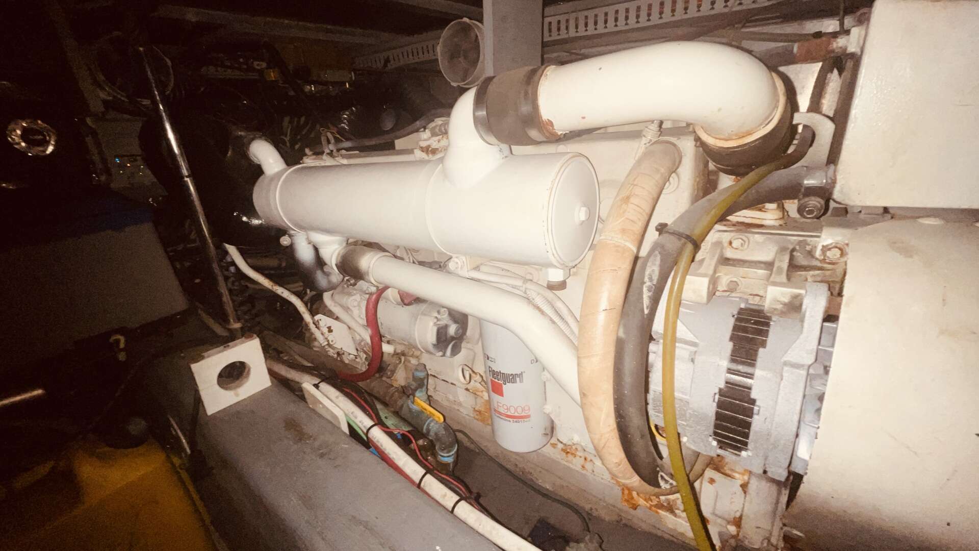 1997 CARVER YACHTS 500 COCKPIT MY - Image 73