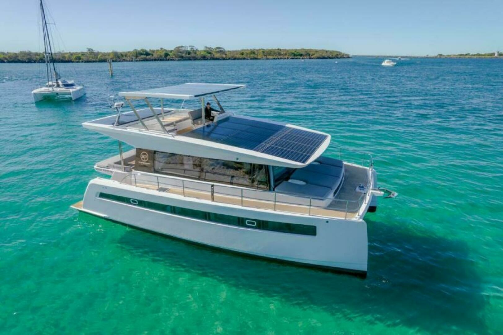 2022 Sunpower Yachts Solar-E 44 VIP - Image 3