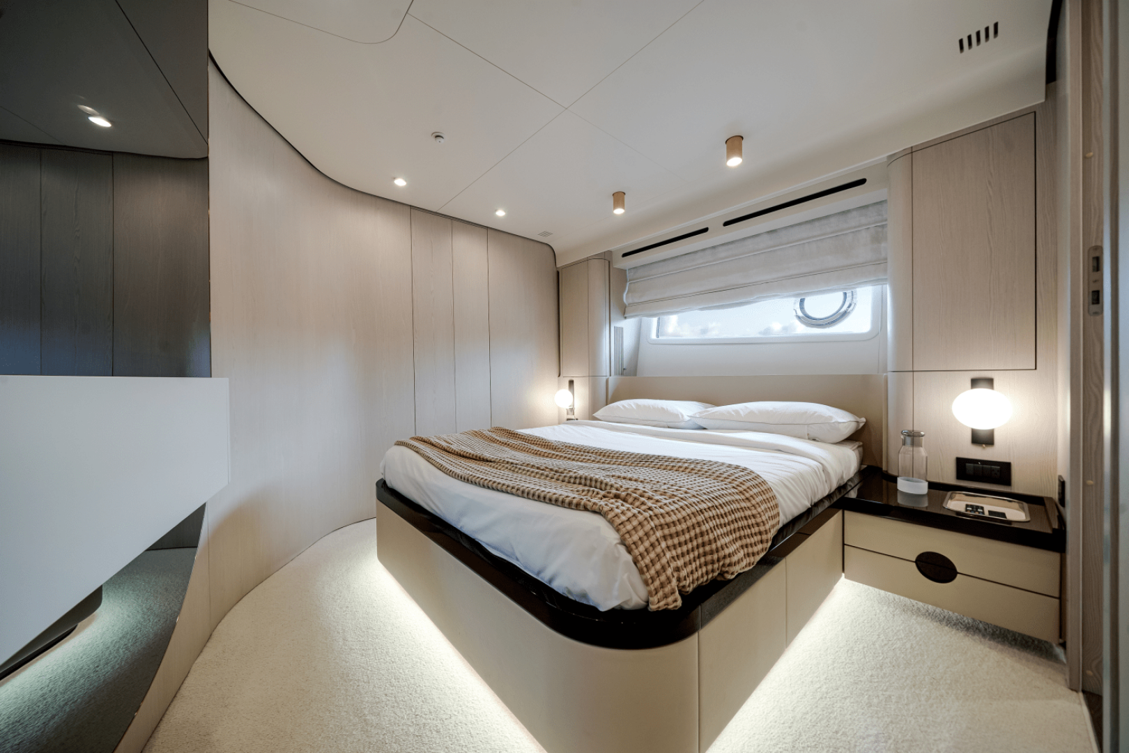 2026 Azimut Fly 78 - Image 51