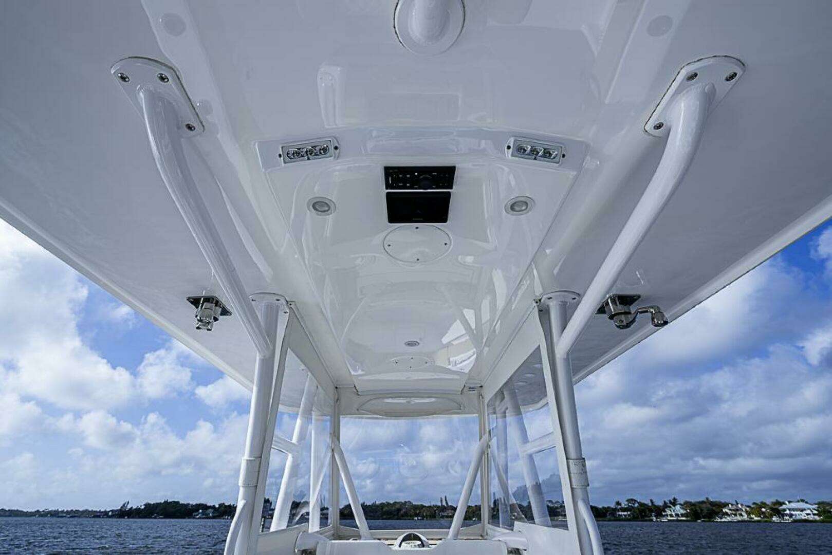 2023 Invincible 33 Open Fisherman - Image 13