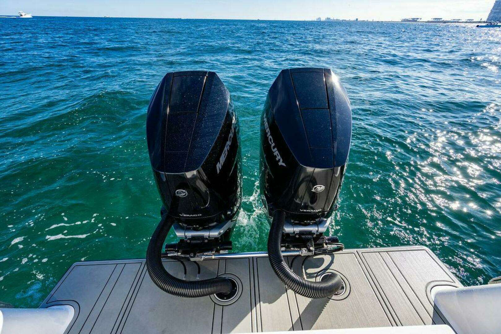 2026 Reef Runner 340 - Image 11