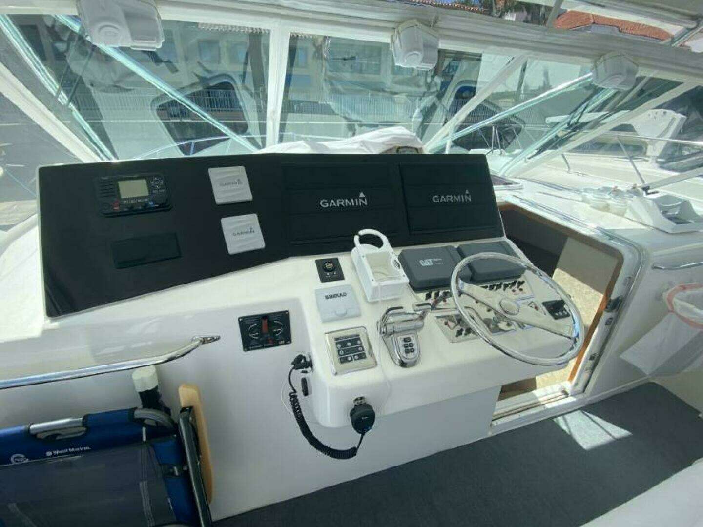 2006 Cabo 40 Express - Image 2