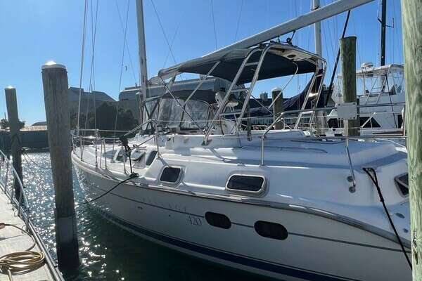 2001 Hunter 420 Passage