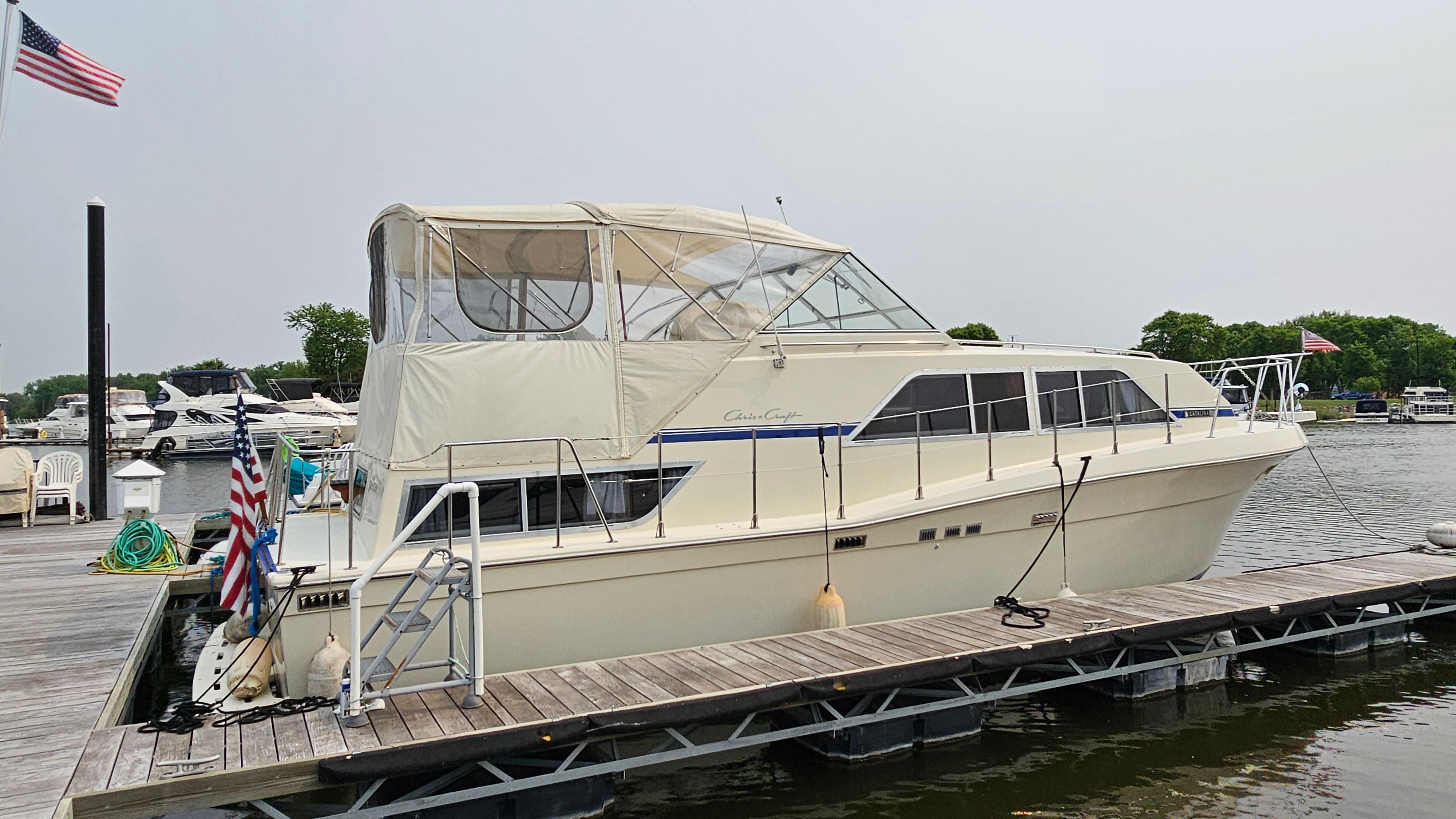 1986 Chris-Craft 381 Catalina