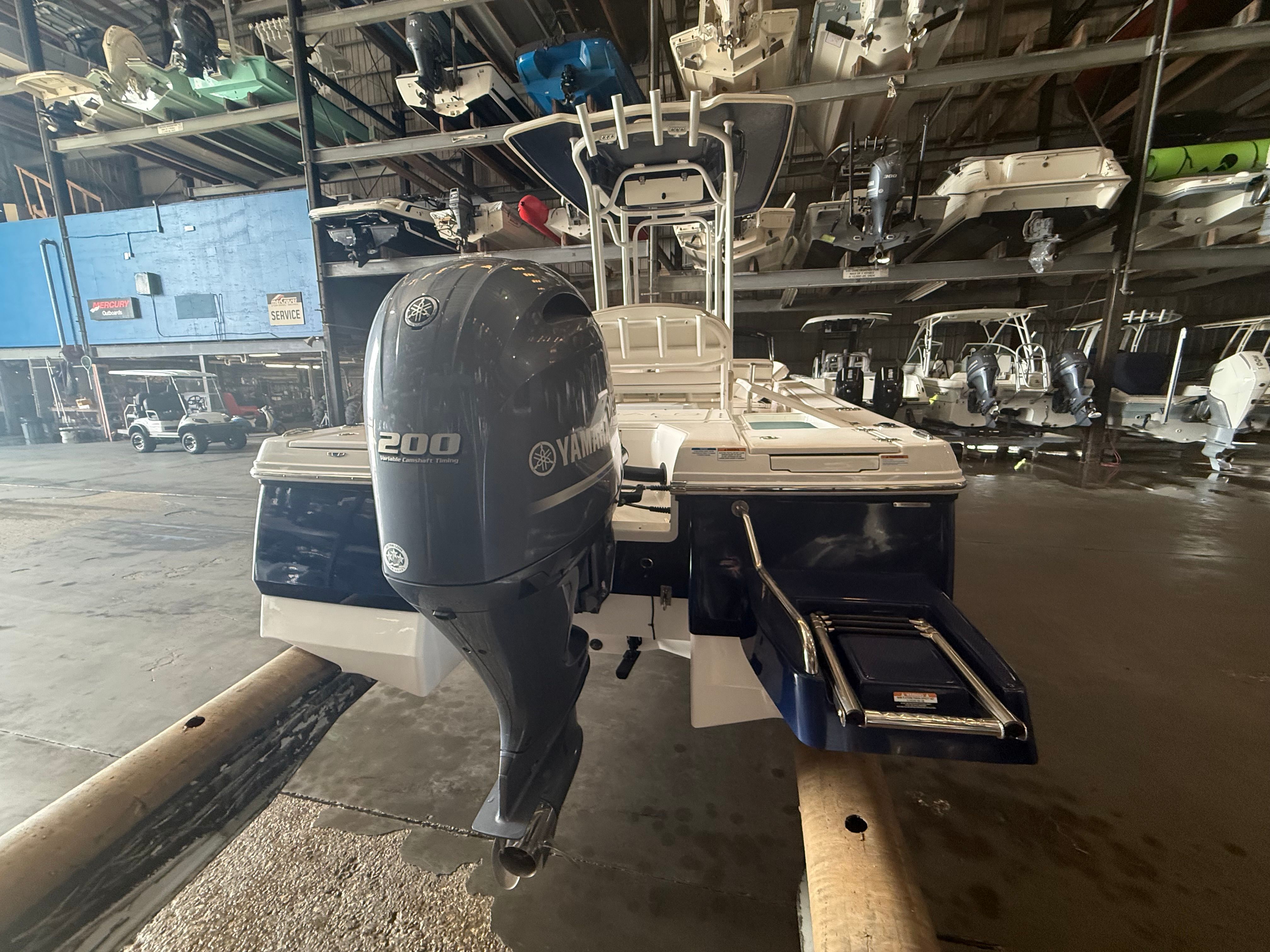 2021 Robalo Cayman 226 - 9