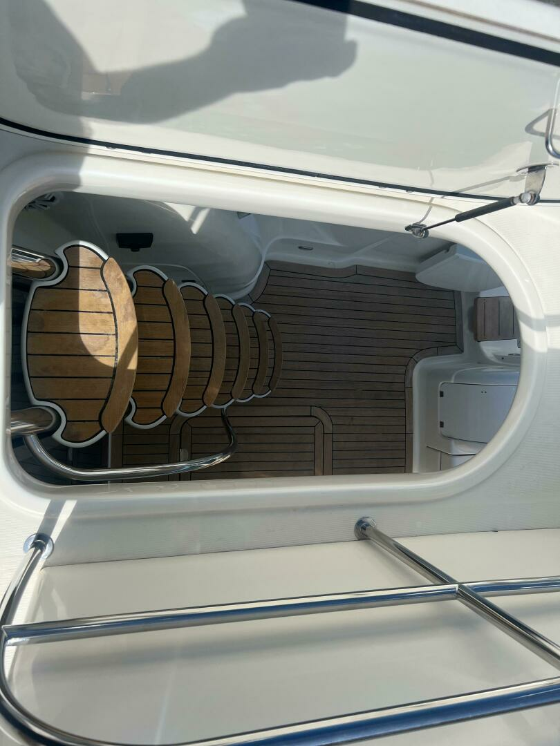 2004 Cranchi Atlantique 48 - Image 10
