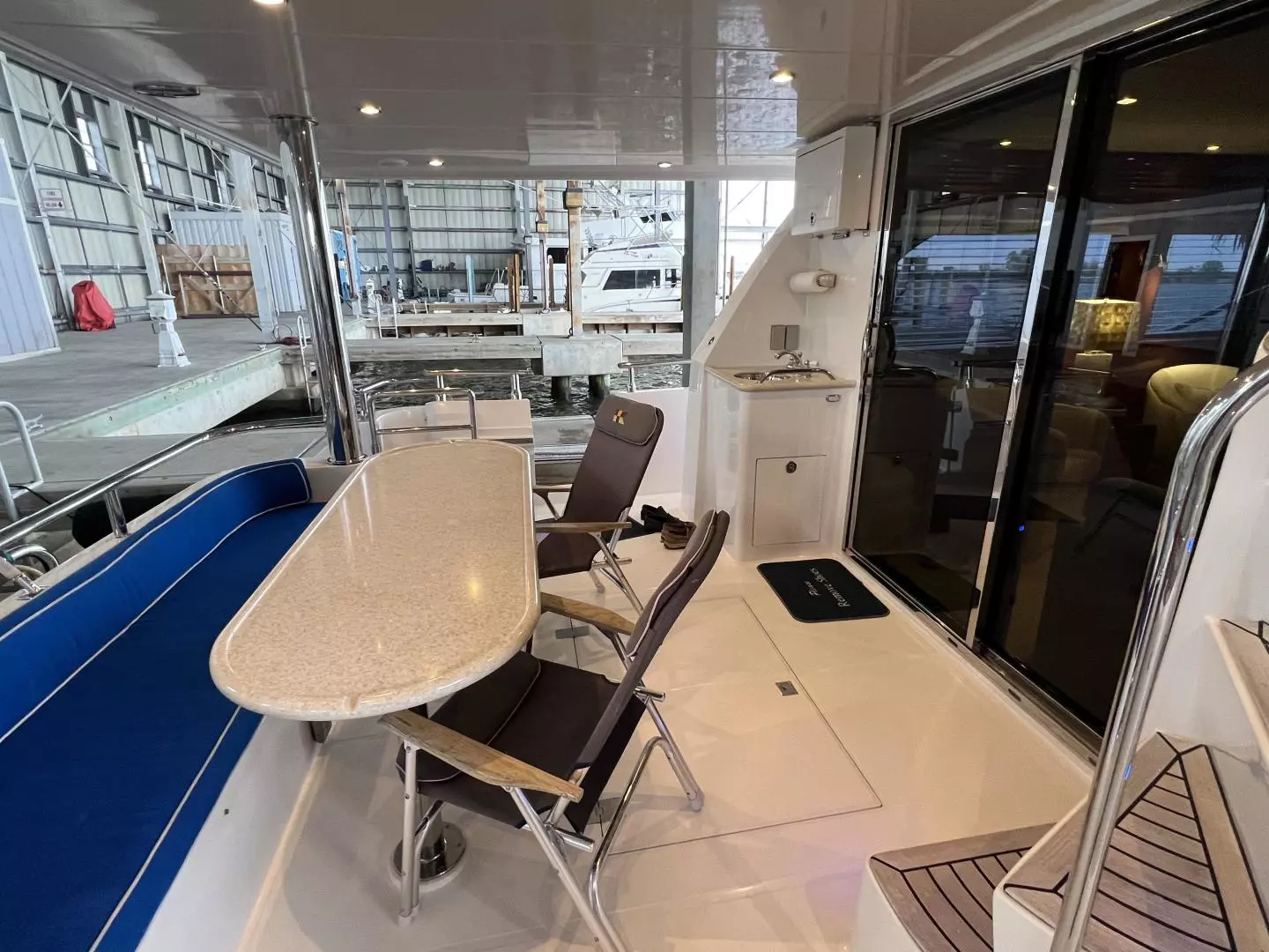 2012 Hampton — - Image 6