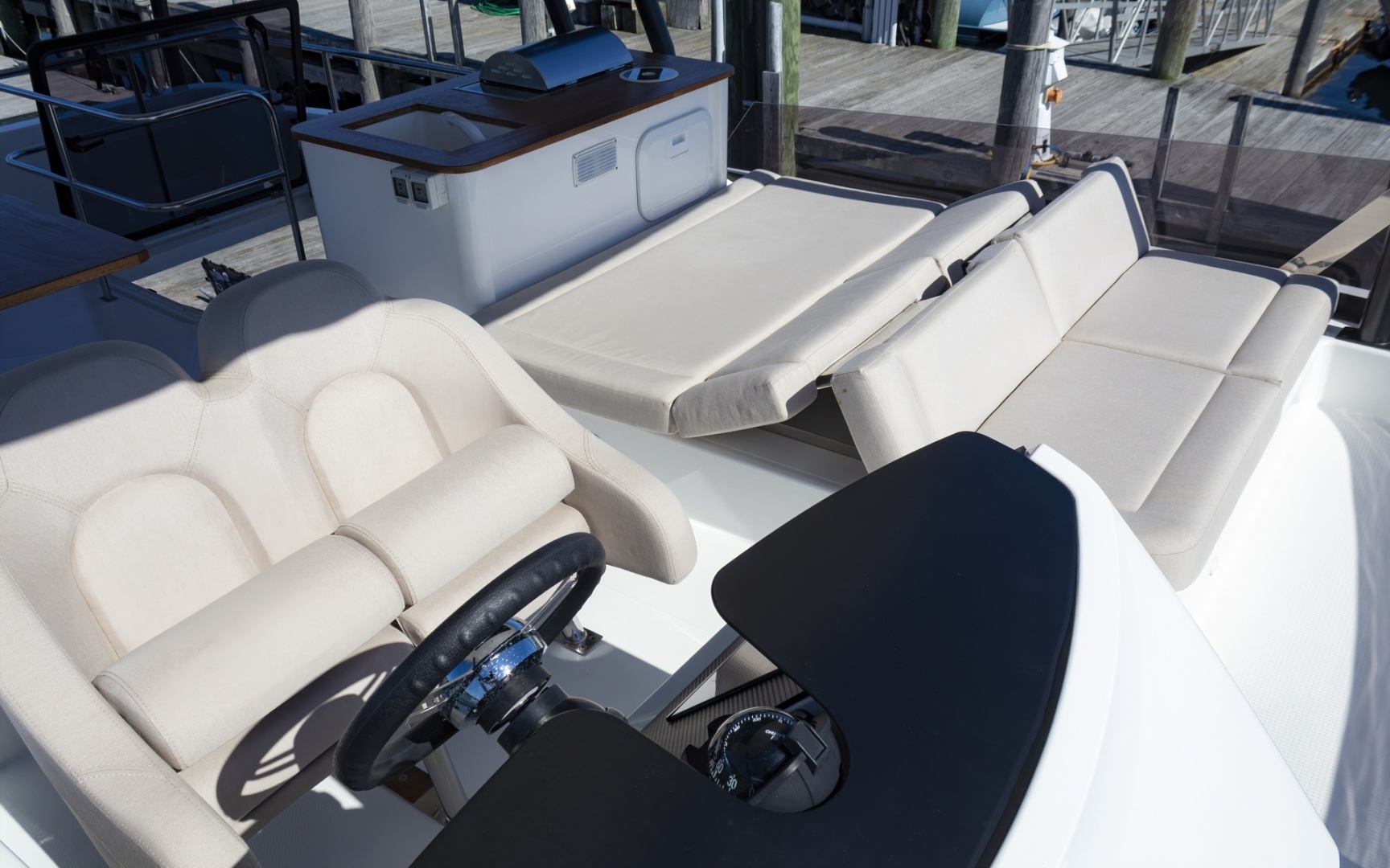 2024 Fountaine Pajot MY 5 - Image 32
