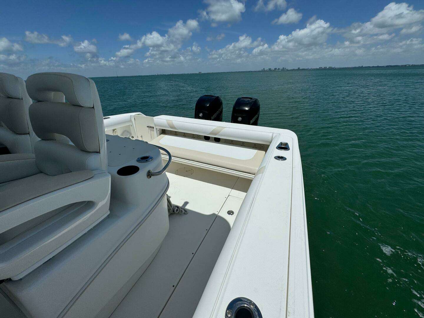2008 Boston Whaler 320 Outrage - Image 14