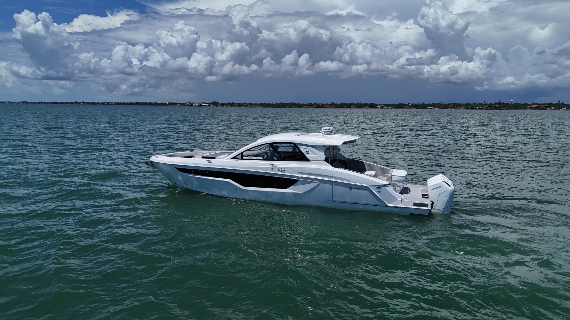 2026 Cruisers Yachts 50GLS OB - Image 6