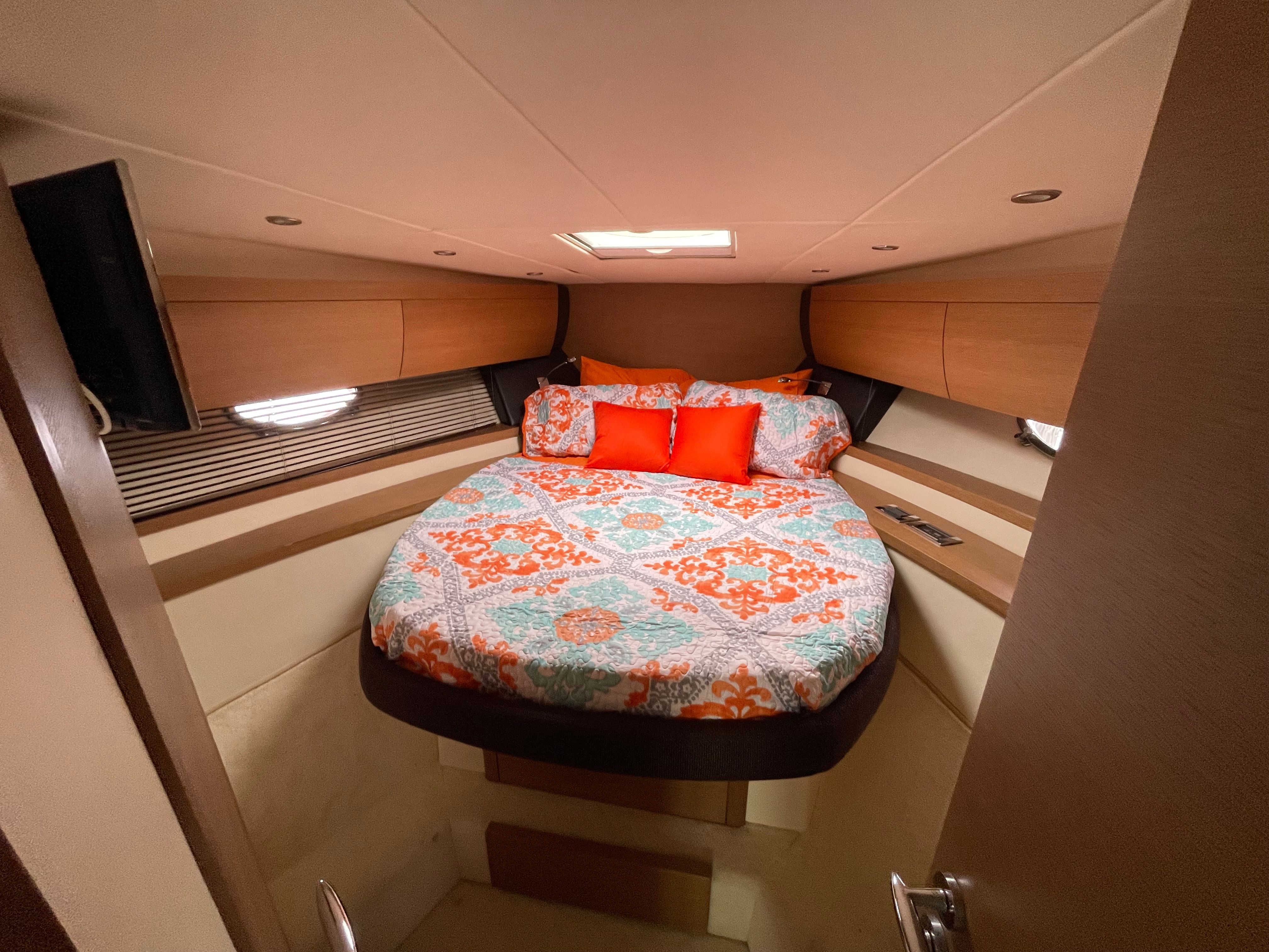 2011 Azimut Atlantis 40 - 12